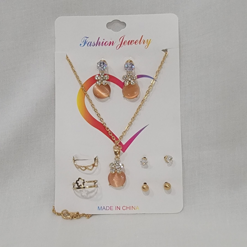 chain necklace with earing rings and topus