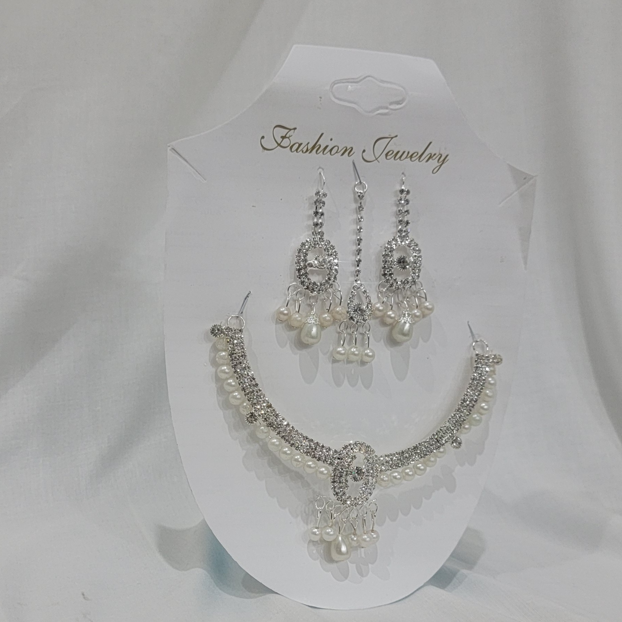 Pearl Necklace with Ear Rings